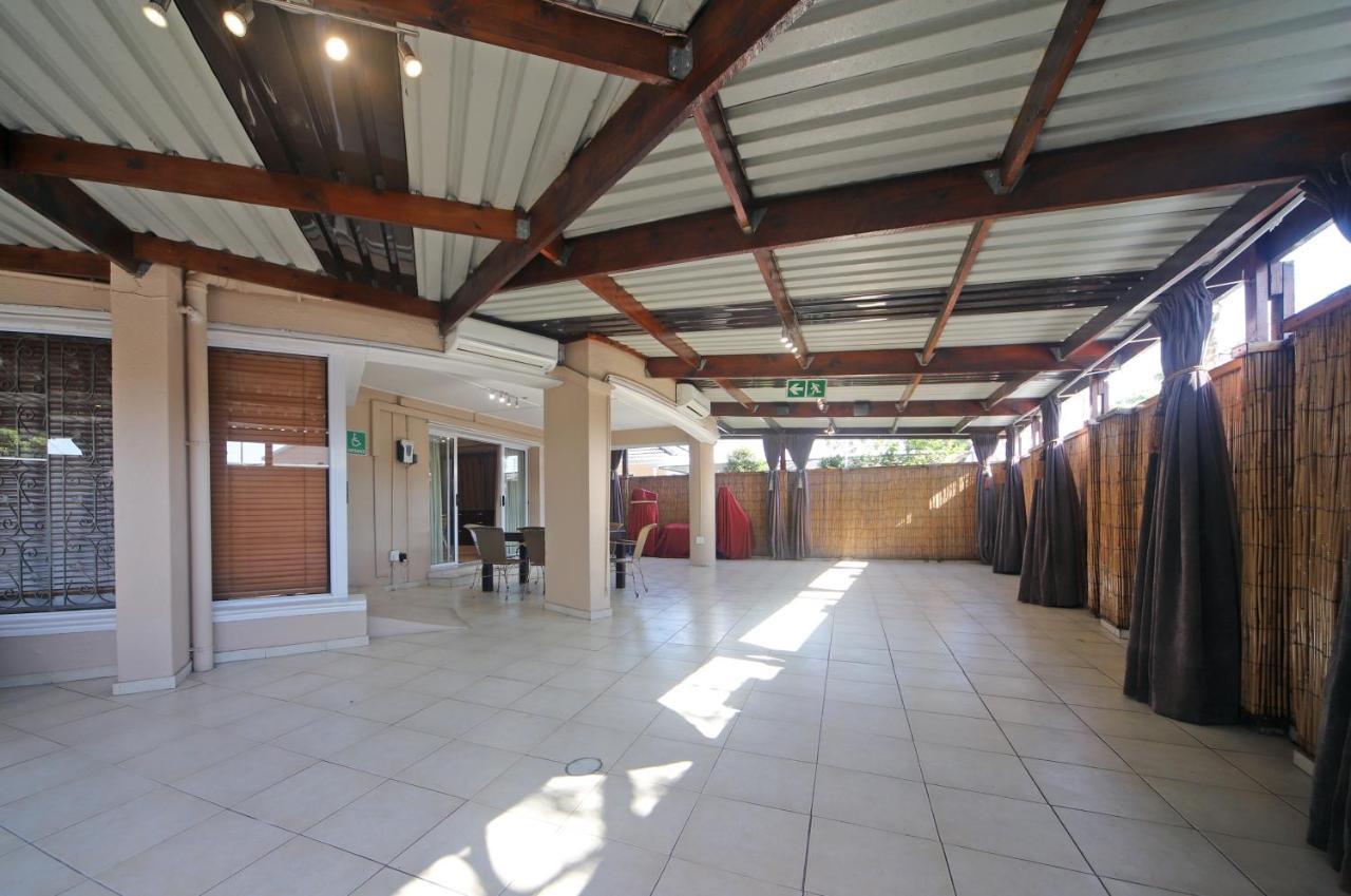 Savoy Lodge Cape Town Bagian luar foto